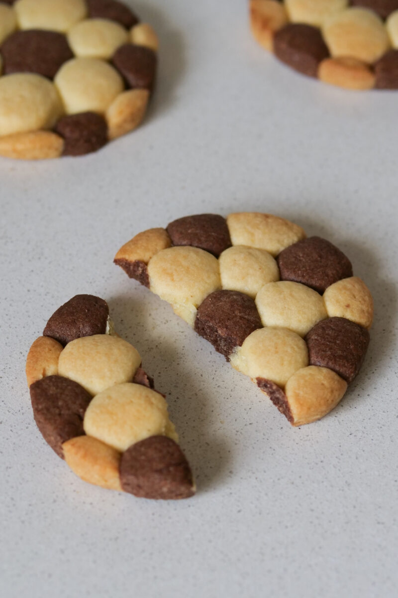 Cookies en forme de ballon de football : la recette parfaite pour les fans de foot