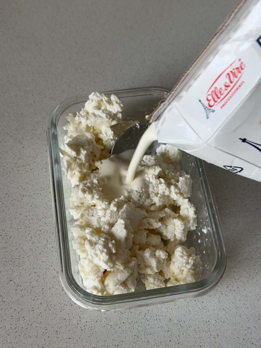 Pour obtenir une texture plus crémeuse, ajoutez la crème fraîche ou liquide et mélangez…